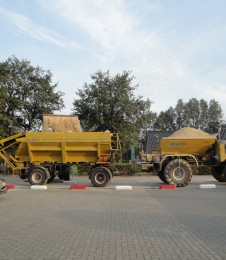 Meststoffen strooien rogator 5